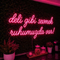 Deli Gibi Sevmek Ruhumuzda Var